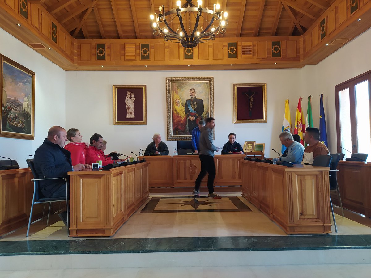 cdpadelpalos's tweet photo. Este fin de semana hemos firmado el convenio de colaboración con el Ayuntamiento de Palos de la Frontera.
También hemos participado en el programa del consistorio "Un árbol cada día", poniendo nuestro granito de arena a esta iniciativa en pro de la naturaleza. https://t.co/urszdTMAQv