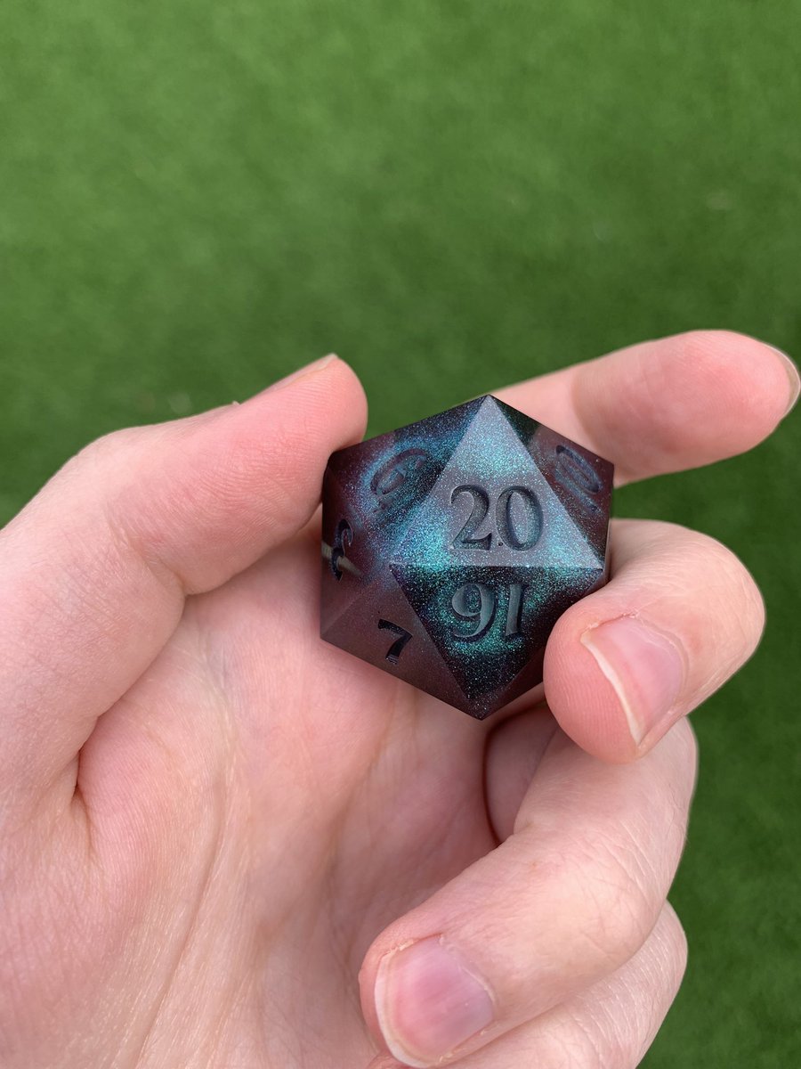 StellaDiceCo's tweet photo. Working on 2 commissions simultaneously, but here’s a color test chonk I’ve fallen for 💙💜
#dice #dnd #ttrpg #chonkd20 https://t.co/esqy66xcBO
