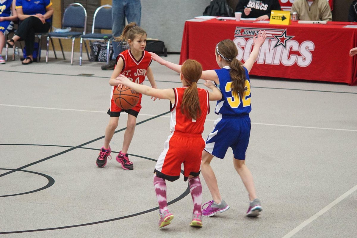 mullenjen's tweet photo. I think @KaitlynMullenVB was in 4th grade when she started playing basketball. https://t.co/YSQq9RLRhx