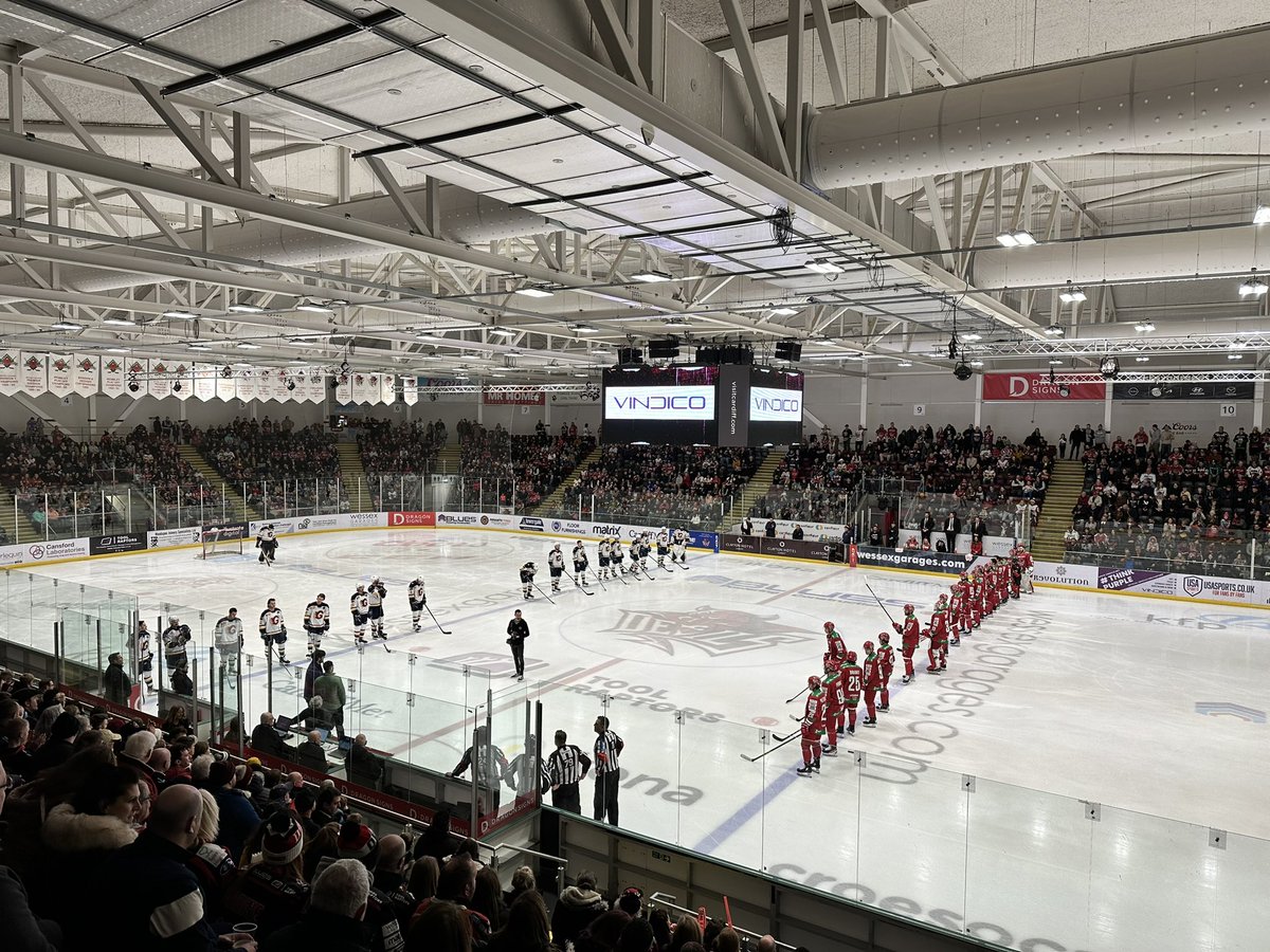 Luke_Heydenrych's tweet photo. First ever #IceHockey experience thanks to the  @Wearevindico team. #GoDevils https://t.co/JZoHACTHpO