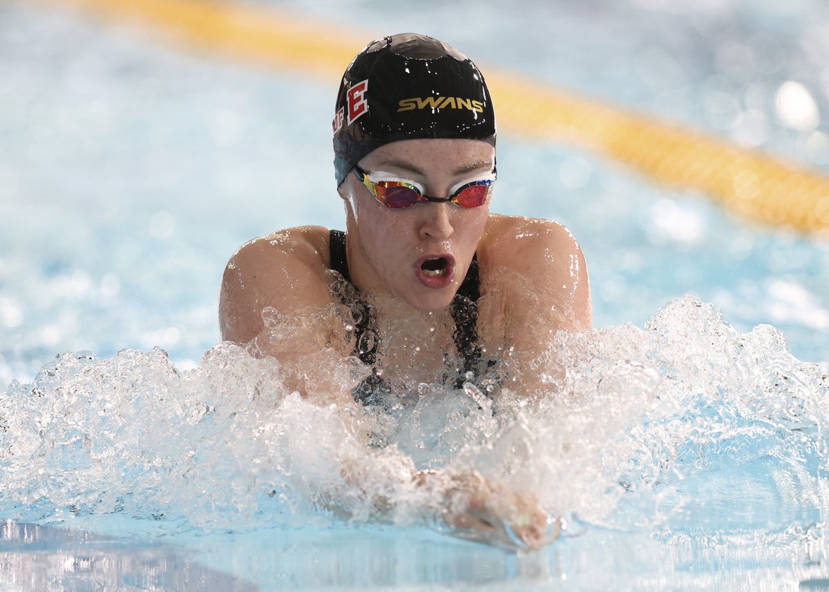 ScottishSwim's tweet photo. SCOTTISH RECORD 🏴󠁧󠁢󠁳󠁣󠁴󠁿

University of Edinburgh swimmer Kara Hanlon becomes the first Scottish woman to drop below 67 seconds in the 100m Breaststroke! 

What a swim from Kara, who comes home in 1:06.75 at BUCS Long Course  Championships 💥 https://t.co/dcIE7YzLyz