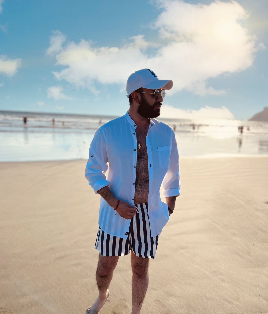 FerShorts's tweet photo. La playa es mi lugar favorito para desconectar del mundo y reconectar conmigo mismo 🌊☀️ https://t.co/xDfpQWWKvN