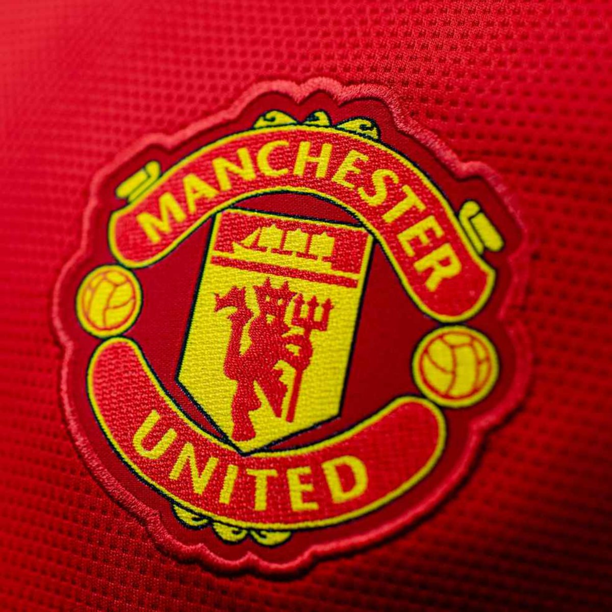 Celebren, aficionados del Manchester United. Festejen a tope. La sequía por fin terminó. Luego de 6 años, Los Red Devils volvieron a conquistar un trofeo oficial. Con Erik ten Hag como DT, el gigante de Old Trafford está despertando. NOTICIÓN.