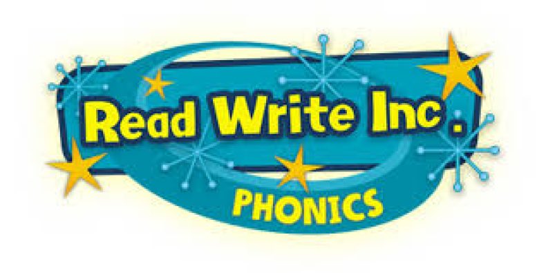 HoldbrookPri's tweet photo. Great turn out for our phonics workshop this week. Please speak to your class teacher if you missed it! #parents #community #learningtogether https://t.co/3AMPzLUiS5