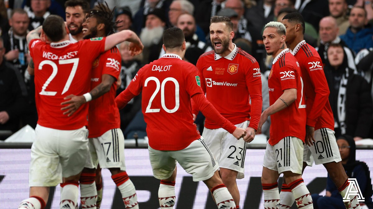 TheAthleticFC's tweet photo. 2017: 🏆🏆
2018: 
2019: 
2020: 
2021:
2022: 
2023: 🏆

Manchester United's trophy drought is over.

#MUFC | #CarabaoCupFinal https://t.co/t1uUDaJU9M