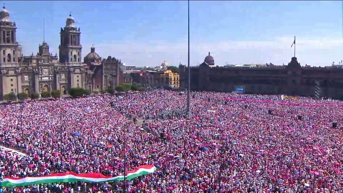 "A la primera manifestación de 100 mil personas en mi contra, me voy a Palenque, Chiapas. Ni siquiera espero la revocación de mandato. Ahí nos vemos porque tengo principios e ideales..."

López Obrador, 29 de septiembre de 2020