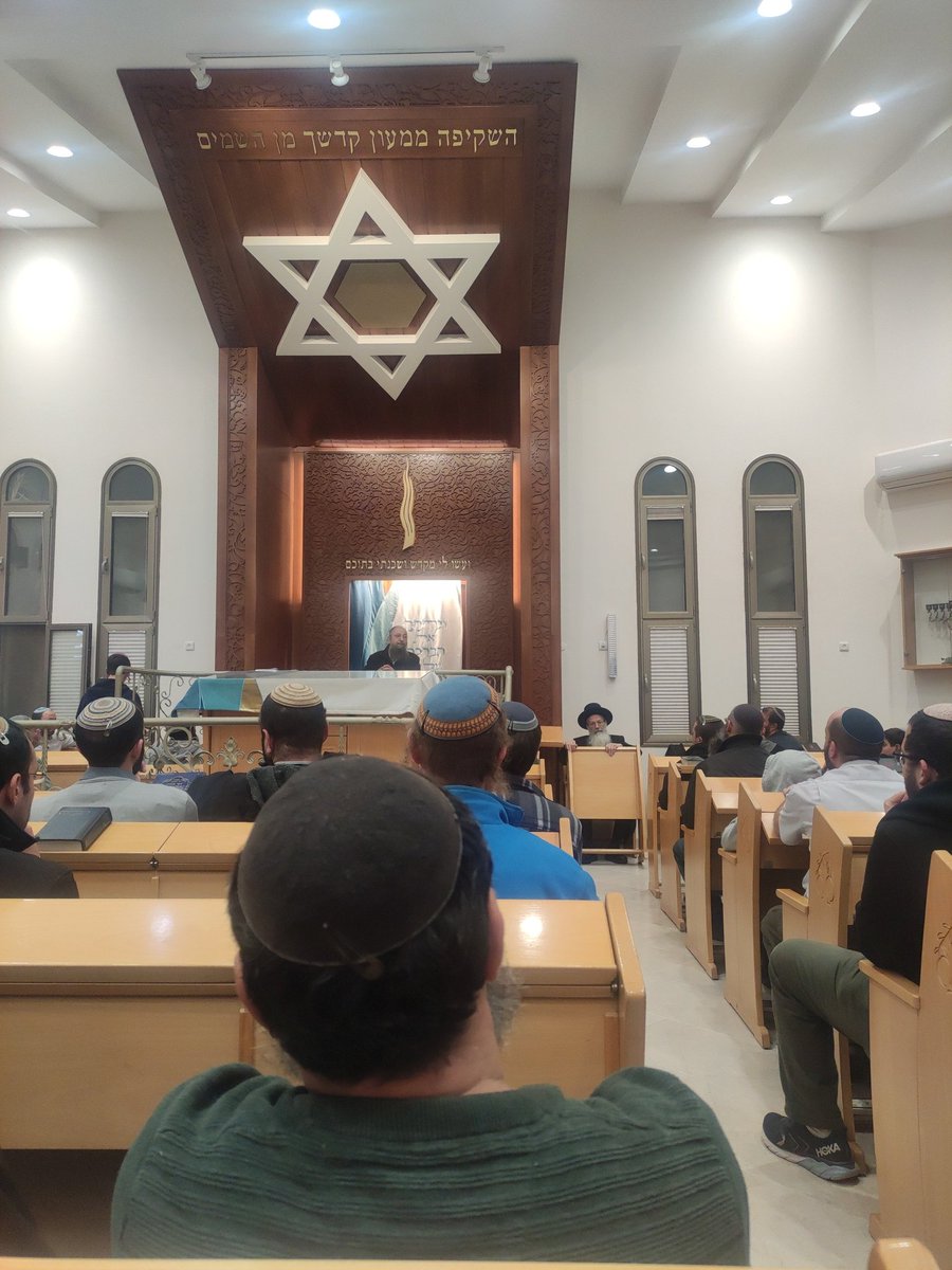 boxtheofout's tweet photo. Live tweeting from #HarBracha now, #1. Special gathering in light of the murders of Hallel and Yagel Yaniv. Rav Shlomi Badash speaking, thanking those who work on behalf of the community, including those who helped Zaka collecting the bodies if those murdered. https://t.co/8abrv7Ai9I