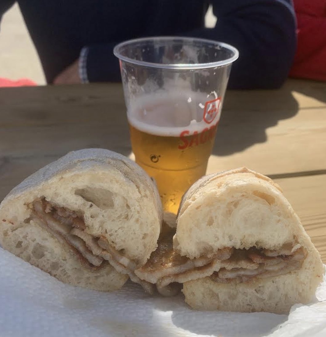 Sandes de tirinhas e imperial no Campo de Jogos da U.R.D. Atalaia. 

💶 3€