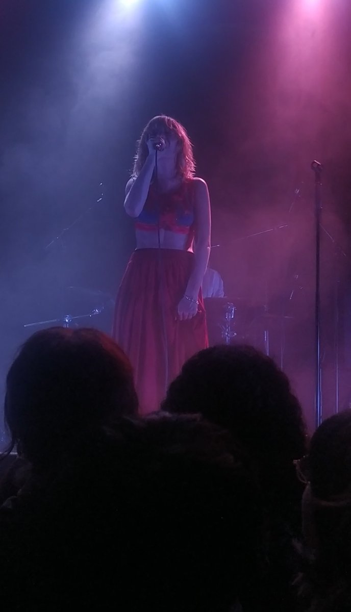 aseret_2003's tweet photo. Some of my favourite Maya Hawke's photos I took at the concert in Milan
She's literally a goddess, even with my poor camera quality she looks so ethereal
#mayahawke #tactlesstour https://t.co/EK1hW2RbvQ