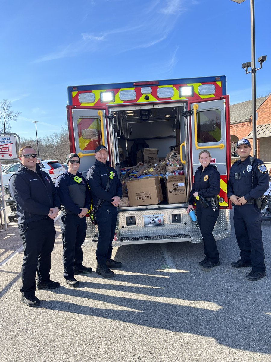 WCFirefighters's tweet photo. We partnered with Manchester Police this weekend to successfully fill the ambulance! All of the donations are going to Parkway Food Pantry. Thanks to everyone who came out! https://t.co/bMBLm3LDsz