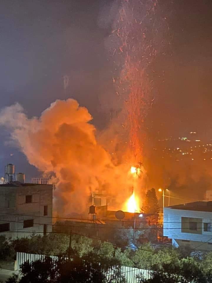Lemapal's tweet photo. 🚨Occupied Palestine: The Palestinian Red Crescent announces the injury of about 98 Palestinians as a result of the Israeli settlers attacks in Hawara, Nablus https://t.co/7HbMiQktFv