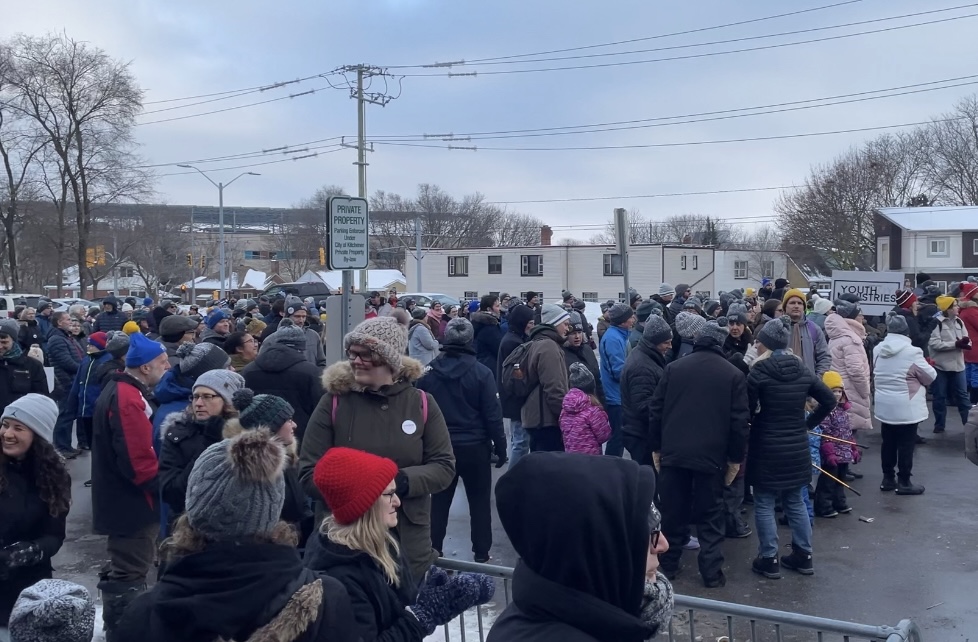Awesome to be back out for the Coldest Night of the Year walk! Our #Staebler150 Team broke their fundraising goal and helped <a href="/ROH_1967/">Ray of Hope</a> raise more than $215,000. Way to go! ❄️👏 

#CNOYKW | #cnoy23 | #StaeblerCares