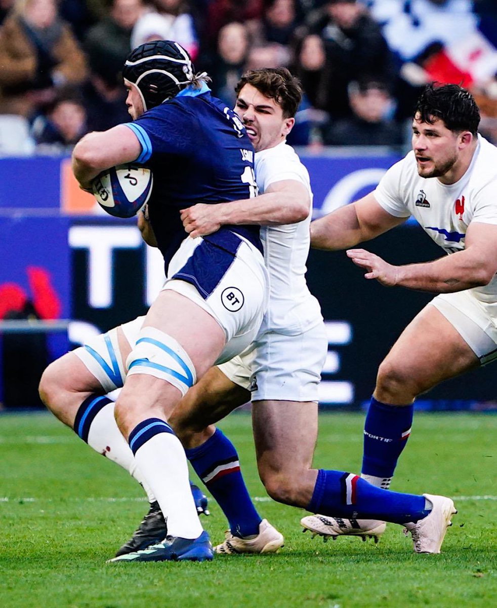Dupont9A's tweet photo. 𝒟𝑒𝒷𝑜𝓊𝓉, 𝐸𝓃𝓈𝑒𝓂𝒷𝓁𝑒 🏟️🇫🇷 𝑀𝑒𝓇𝒸𝒾 ! #FRAECO https://t.co/o1OSzhUpDg