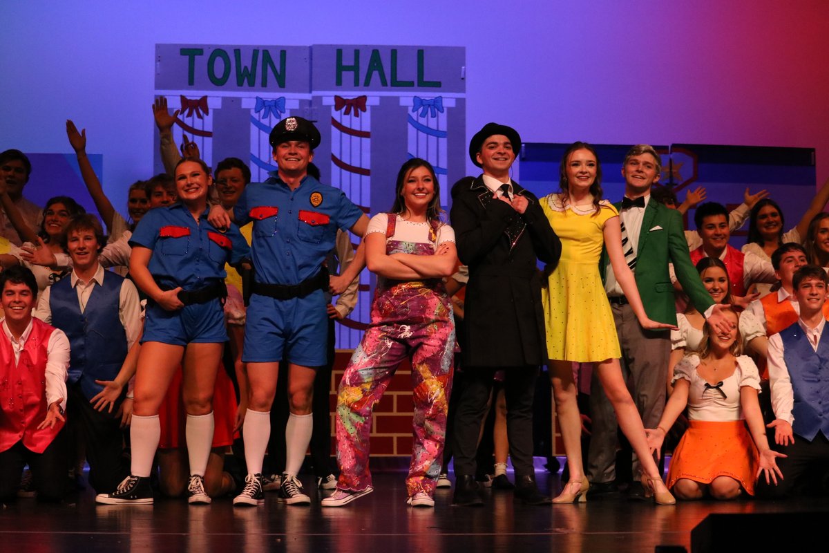 KUBetaThetaPi's tweet photo. Thank you to our amazing Rock Chalk Revue directors and cast member for their hard work and entertaining performance! We can’t thank you enough for all the hours that went into making this production come to life https://t.co/TyLXQnLvQd