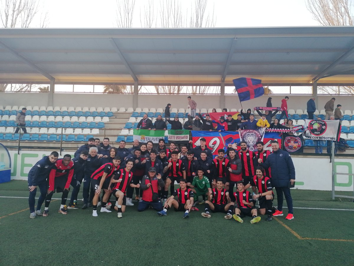 CDExt1924's tweet photo. 𝐈 𝐍 𝐂 𝐑 𝐄 𝐈 𝐁 𝐋 𝐄

Parte de esto es gracias a vosotros. No tenemos palabras, simplemente sois increíbles. Sois el músculo del CD Extremadura.

🫀 Sentimiento inmortal. https://t.co/kfAvBjD55C