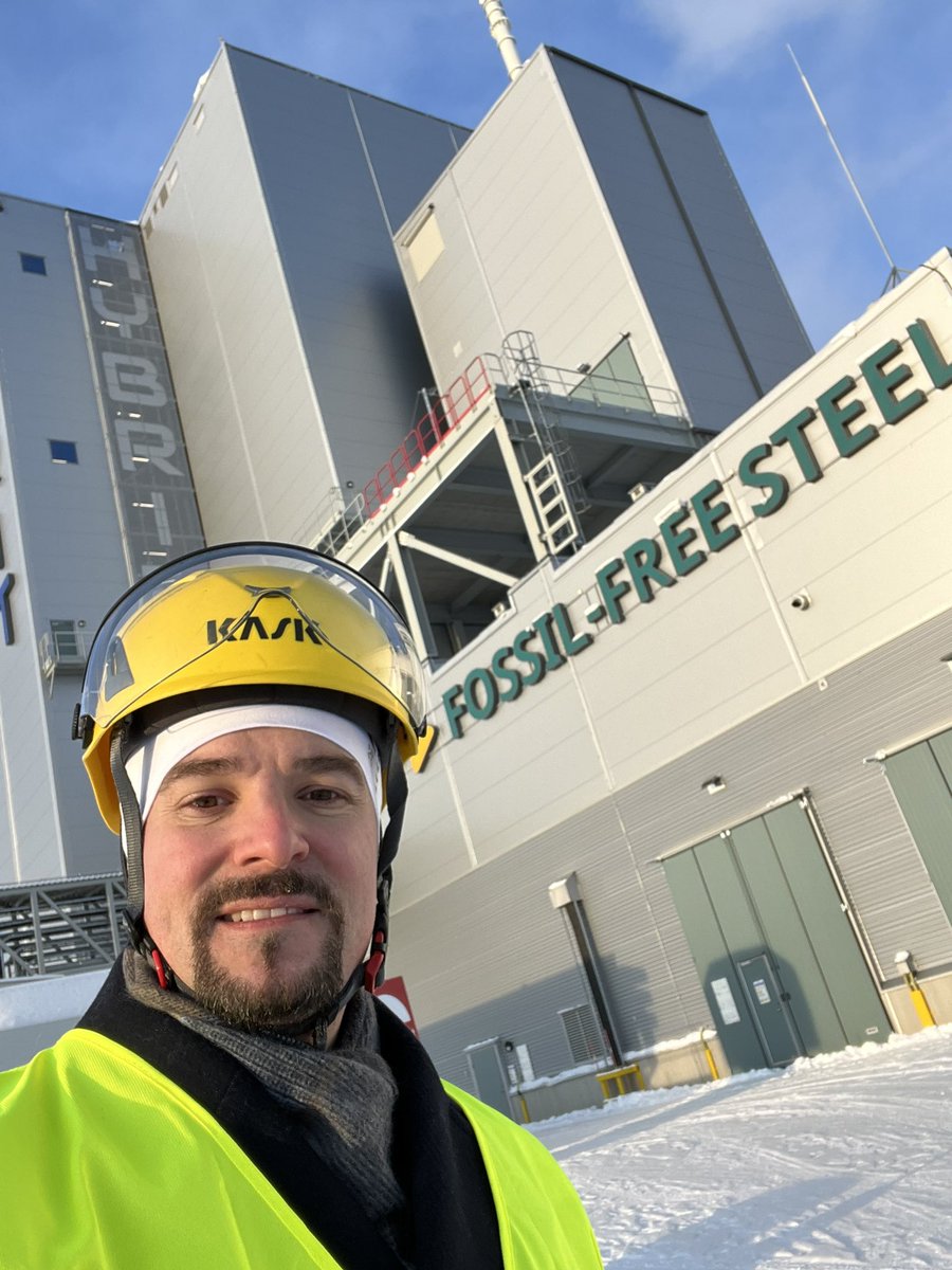 TTHalonen's tweet photo. Oletko käynyt Luleåborgissa 😃? Oulun kaupunginhallitus ja viranhaltijoita vieraili Luulajassa. Hieno reissu. Pohjoinen yhteistyö ja vihreä siirtymä esillä. #luleå #uleåborg https://t.co/NK7xNRmEHq