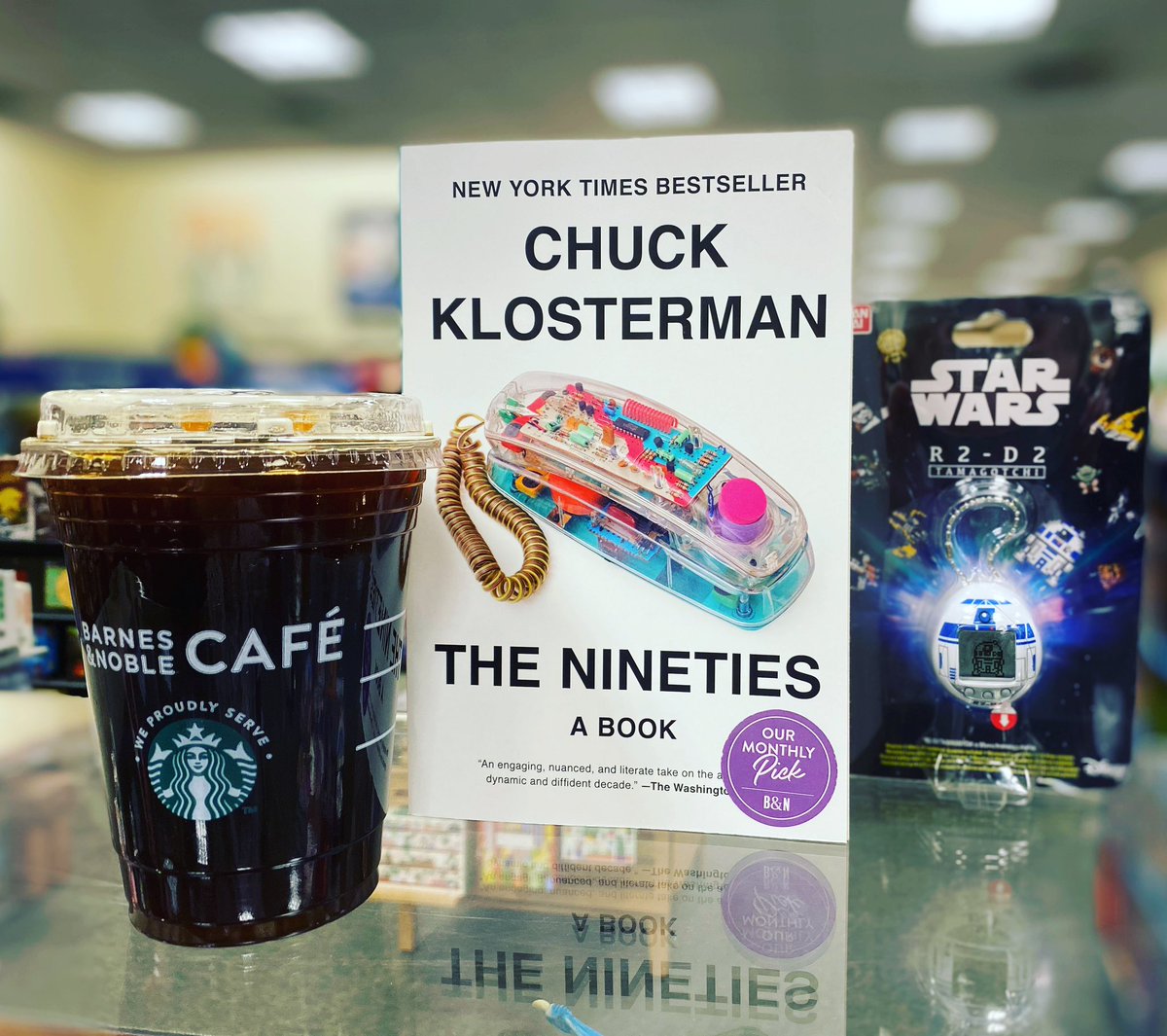 BNholyoke's tweet photo. We’re going back to The Nineties to enjoy an iced americano and play with a tamagotchi 👾 🥤

#showcasesunday https://t.co/jkNsjfOsns