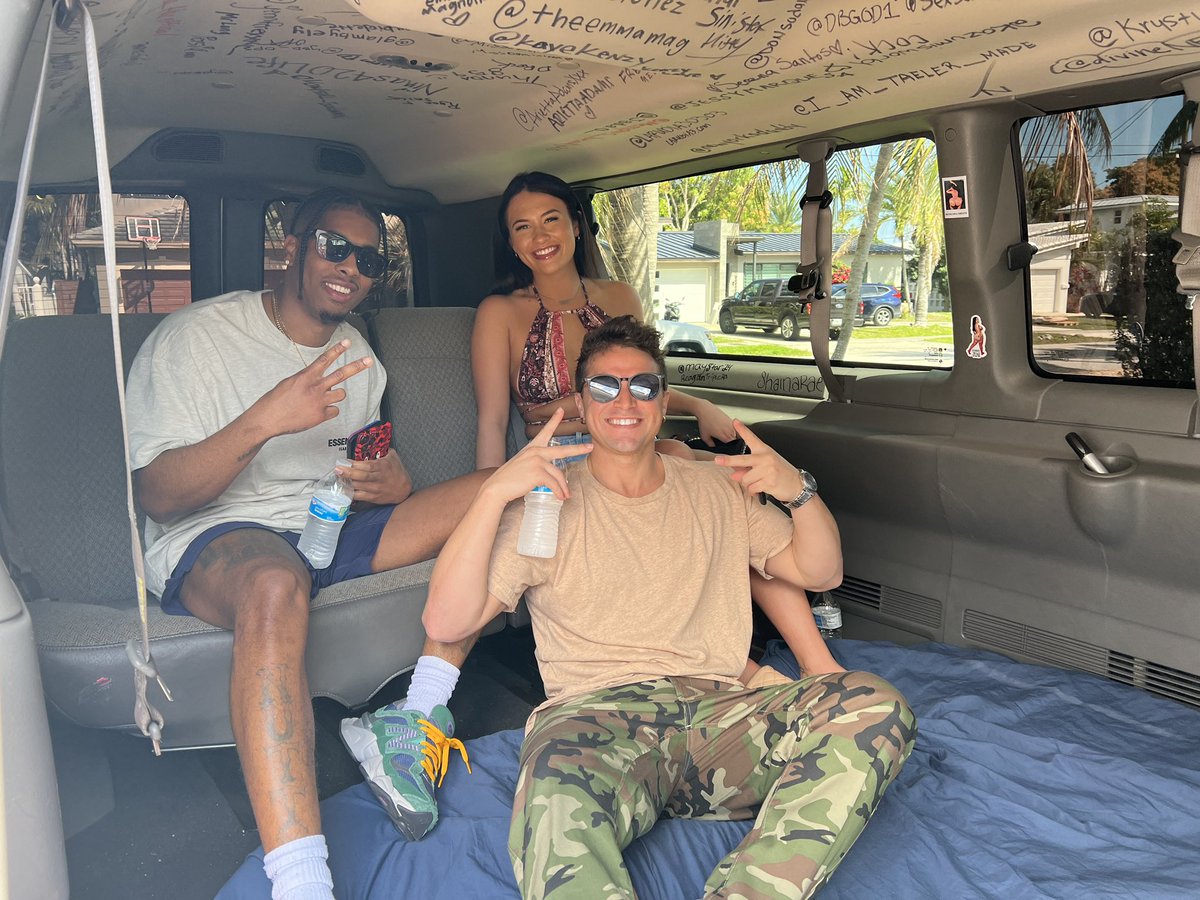 Hussie Models on Twitter: "RT @JayRomeroxXx: We did a thing 👀 💋