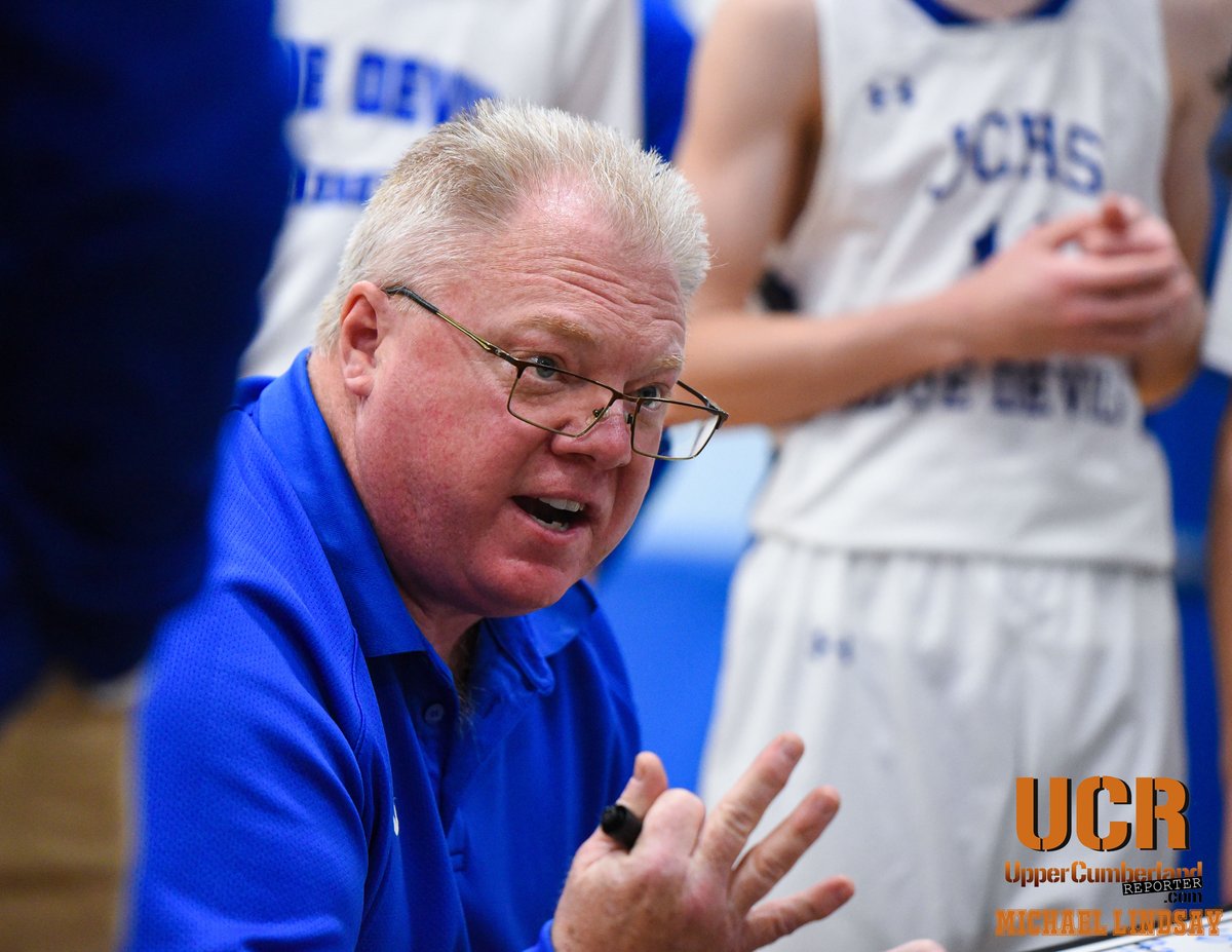 Join us TONIGHT at 7 pm on our Facebook page for another Sunday edition of the UCR Basketball Coaches Show Presented by Social Brew 🏀 Michael Lindsay and Rusty Ellis will break down region tournament action along with a visit from Jackson County head coach Kevin Thomas 🔥
