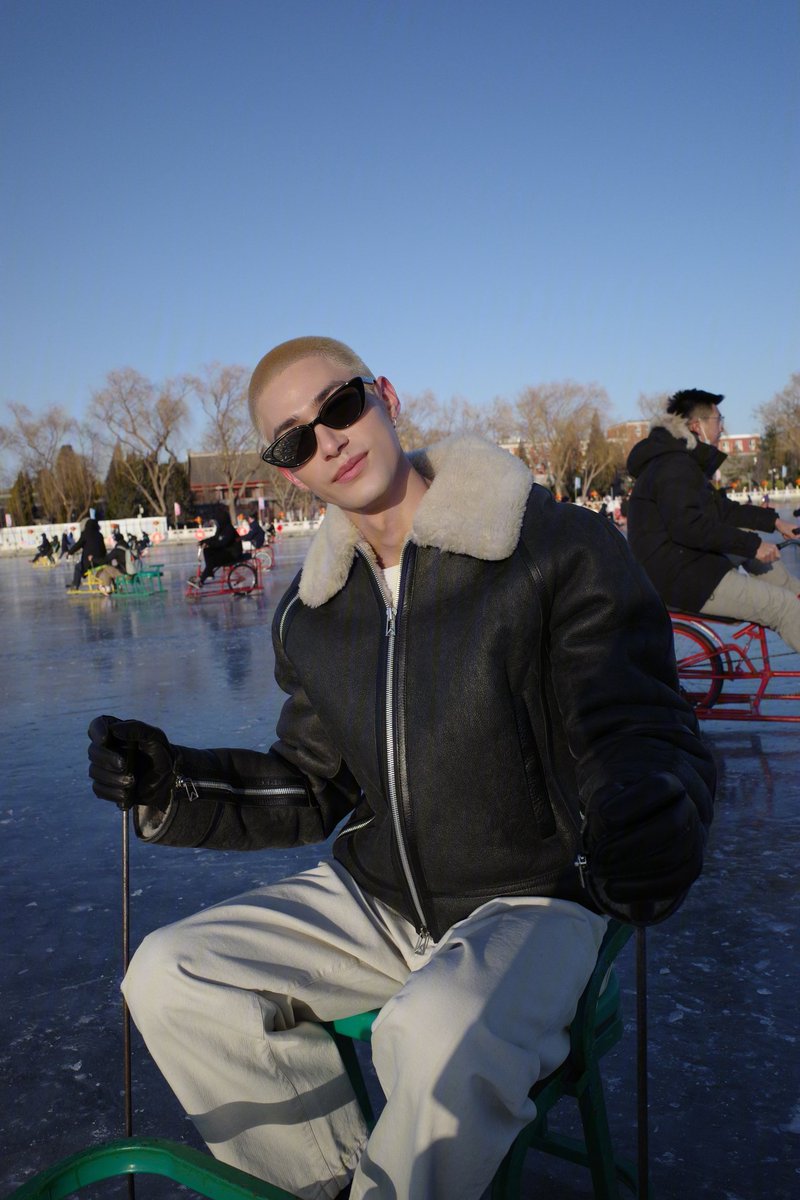 justtkattie's tweet photo. !поиск мьючек!

мне 23, стэню сипоп артистов, возможно, вы меня уже знаете как главную стэнку райз
из кпоп слежу за многими, но ульты пентагон и серафимки 

еще я люблю делать креативные макияжи, вязать и учусь рисовать пастелью https://t.co/DLz3vFg9RF