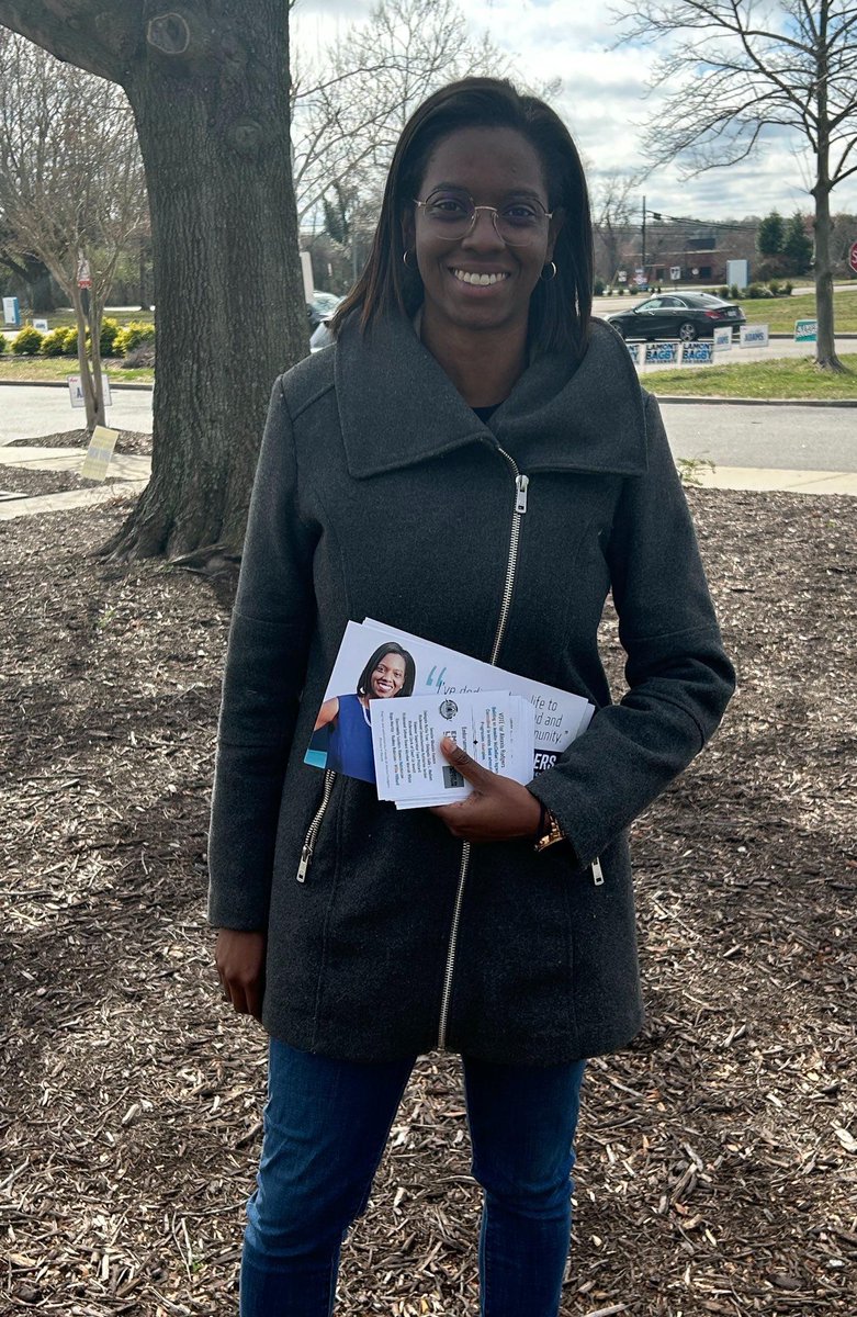 aerodgers's tweet photo. I'm in Henrico now at the East Henrico Government Center! Come say hello and cast your vote for #TeamAlexsis. https://t.co/M4bg74Rnbf