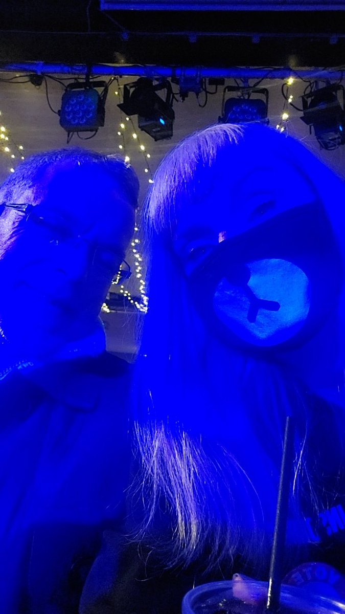 MumsieGames's tweet photo. It's packed In here can't wait to see ya @RandyFeltface 

#feltopia #thewardrobeleeds https://t.co/biXjFefSaw