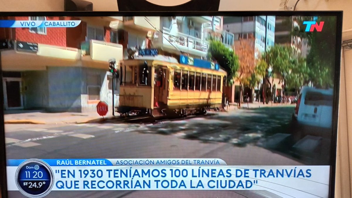 ATranvia's tweet photo. Agradecemos a TN que se apersonó con un movil en el Tramway Histórico esta mañana y realizaron una hermosa nota en vivo mostrando nuestro servicio!
Muchas gracias! https://t.co/AWZ9clL8Je