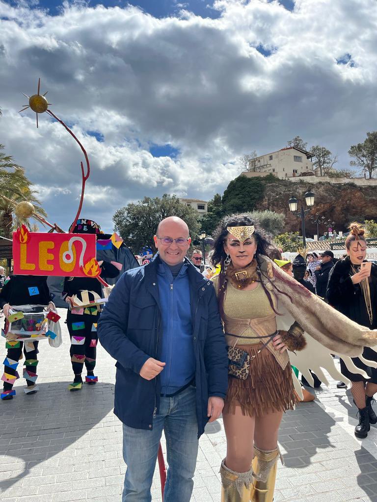 JCMartinTorres's tweet photo. #Carnava| #Mijas
🎉🎭 Finde de semana de carnavales en Mijas Pueblo y las Lagunas, magnifico ambiente en el que los originales disfraces han hecho las delicias de grandes y pequeños.
🎭🤡👌🤹🏽♀️☀️🧚🏼♂️👘🍊🧙🏻♀️👻👩🏼🎤🤩🤠🥁
#carnavales #fiesta #disfraces https://t.co/1YM9QT0QES