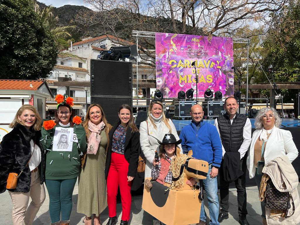 JCMartinTorres's tweet photo. #Carnava| #Mijas
🎉🎭 Finde de semana de carnavales en Mijas Pueblo y las Lagunas, magnifico ambiente en el que los originales disfraces han hecho las delicias de grandes y pequeños.
🎭🤡👌🤹🏽♀️☀️🧚🏼♂️👘🍊🧙🏻♀️👻👩🏼🎤🤩🤠🥁
#carnavales #fiesta #disfraces https://t.co/1YM9QT0QES