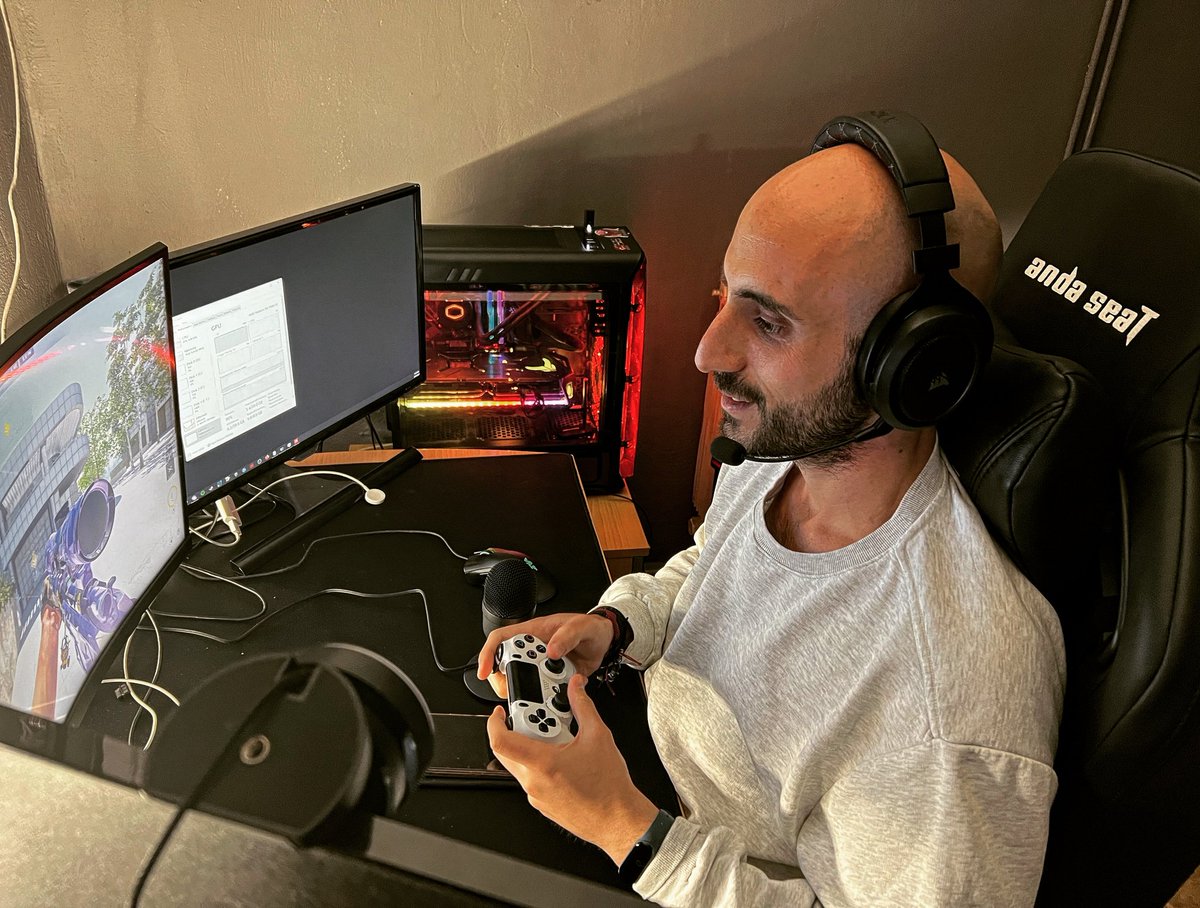 panos_pancy's tweet image. #manVSmachine