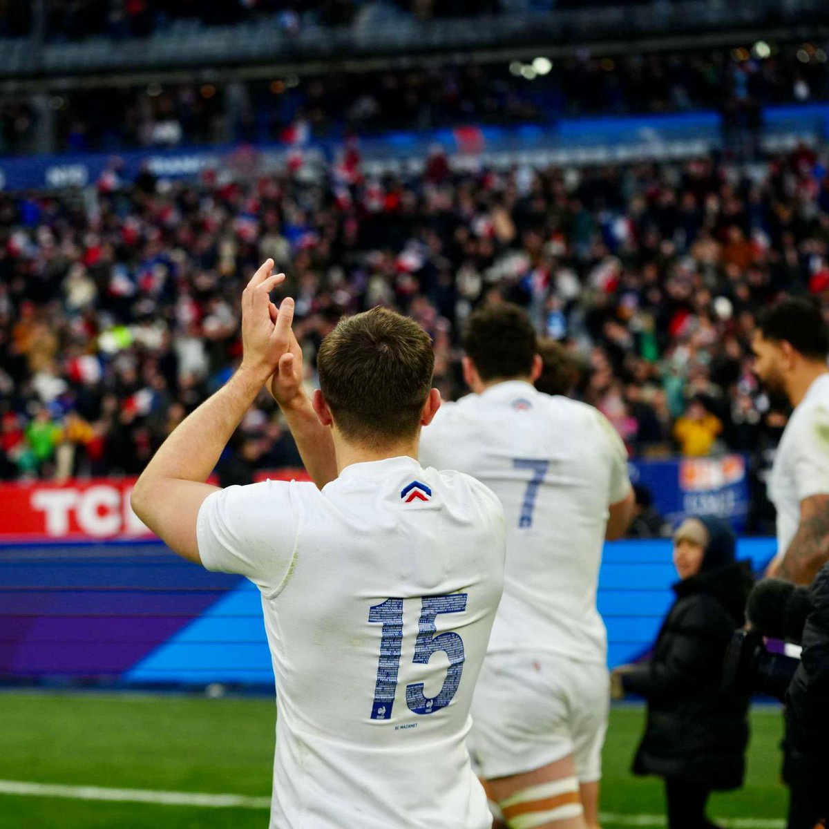 Gagner au Stade de France 🇫🇷 Merci aux supporters, vos voix portent l'équipe! #XVdeFrance #NeFaisonsXV