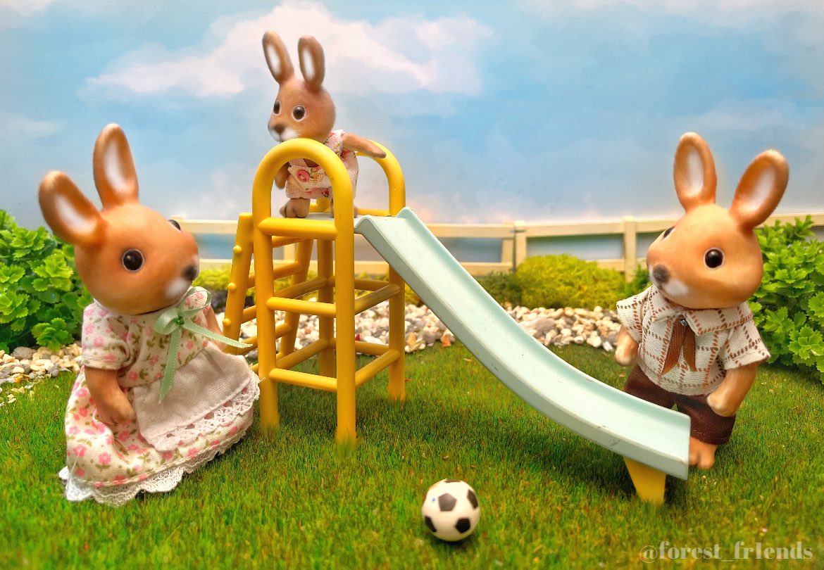 - careful sweetie, it’s slippery. - dad knows all about slippery slopes, right kev? - here we go. fine. i’m addicted to prescription meds and i’m a compulsive masturbator, congratulations, happy now? - shit the bed kevin, i was talking about the time you slipped by the pool…