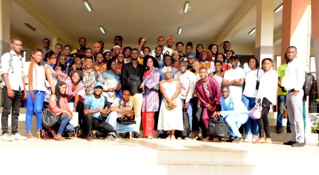 Forumguineen's tweet photo. Building peace in campus | @UGANC_Guinee
Une forte mobilisation des étudiants🎉
📸En images les 24-25 février
-Session d’échanges autour de l’éducation à la paix;
-Atelier de renforcement de capacités des étudiants sur le leadership.
#Niveau2: #UGLCS
#Withstudents
#FGP2023 https://t.co/APc1pv5sCA