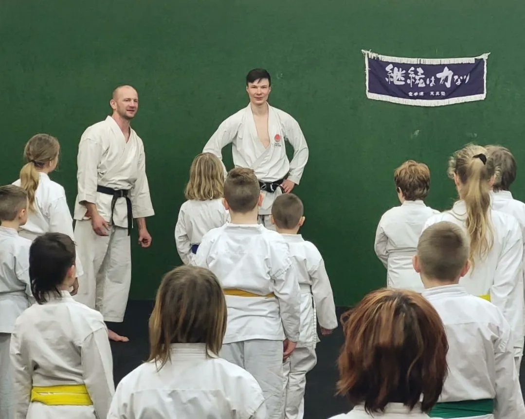 dmitry_osika's tweet photo. Just finished teaching a Karate seminar in Krosno Odrzańskie, hosted by Dawid, head instructor of the local club. Had an amazing time sharing my knowledge and helping students improve their skills. Huge thanks to Dawid for inviting me to teach! #karate #seminar #martialarts https://t.co/Y9mJqUc93R