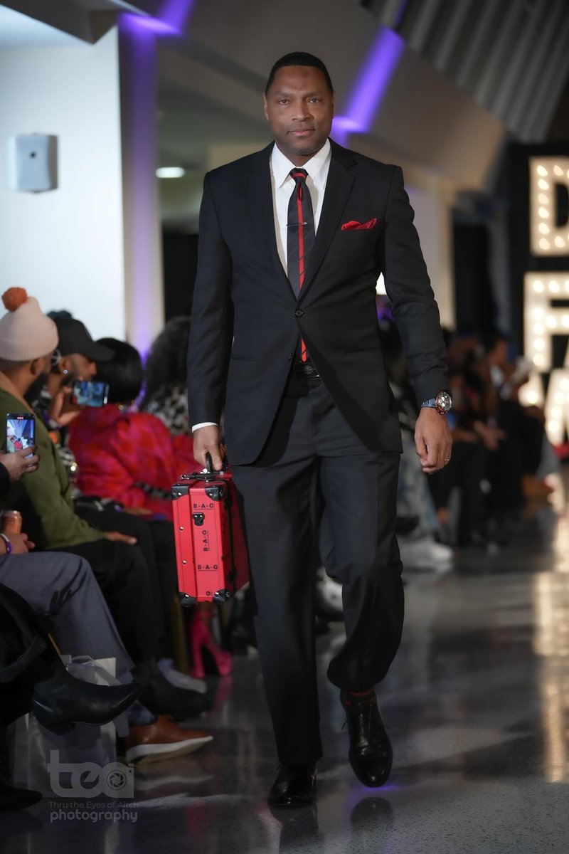 Bishop Cosplay tweet media