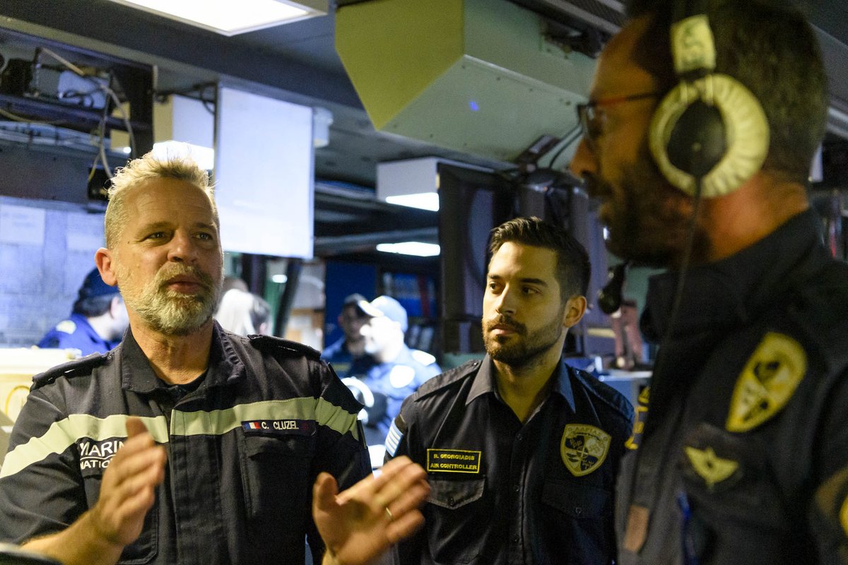 French_CSG's tweet photo. « We’re back, Oh we’re back » As #FrenchCSG returns to #MediterraneanSea, we're joined by 🇬🇷 frigate Adrias and 🇳🇱 frigate De Zeven Provinciën !
Together, they will reinforce the capabilities of #TF473 for the upcoming high-intensity training #ORION23 ! https://t.co/0OXJLFaNqi