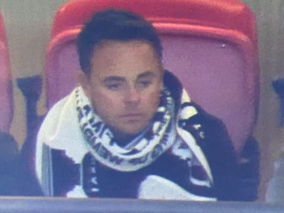 steviemac2010's tweet image. “Now bottle the final” #NUFC