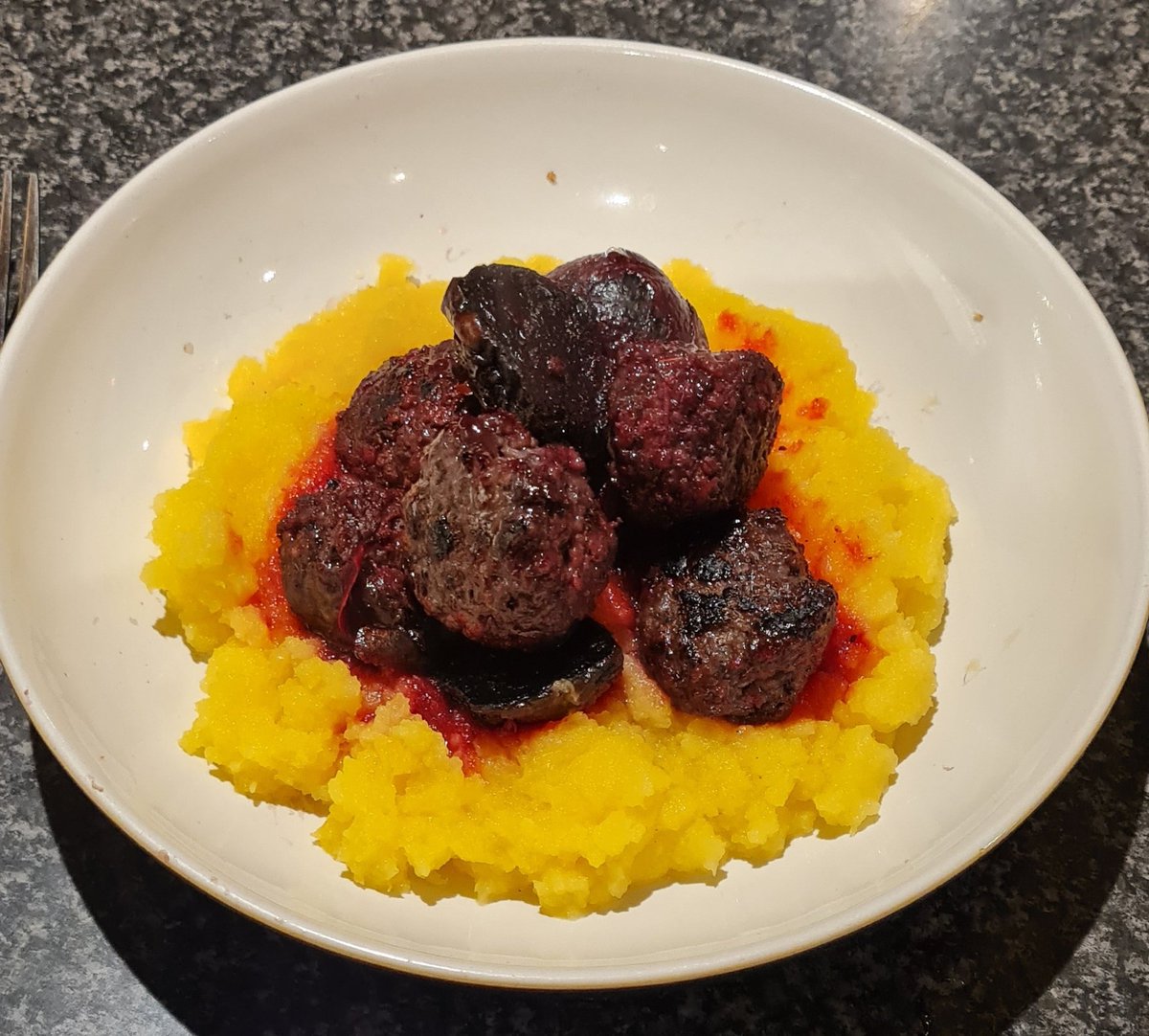 no1sunkfarmer's tweet photo. Venison balls, fresh baby beets cooked in vodka served with buttery turnip. 
Doesn't look anything special but it's nice and tasty. Does need lots of salt and pepper. #cookingfarmer https://t.co/HzkvaIbUZz