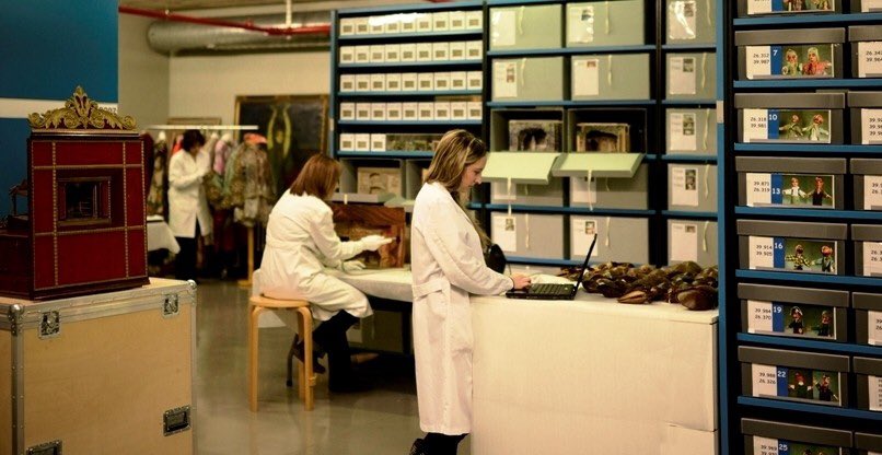 RafaBurgosBCN's tweet photo. Tens 1 segon? Doncs, ajuda’ns. Volem construir un nou Museu de les Arts Escèniques (@perunnouMAE). Ja som més 600. Només faltes tu!!! 
Signa el manifest: https://t.co/J6x5zYPDdX https://t.co/KaBUMx2aHC