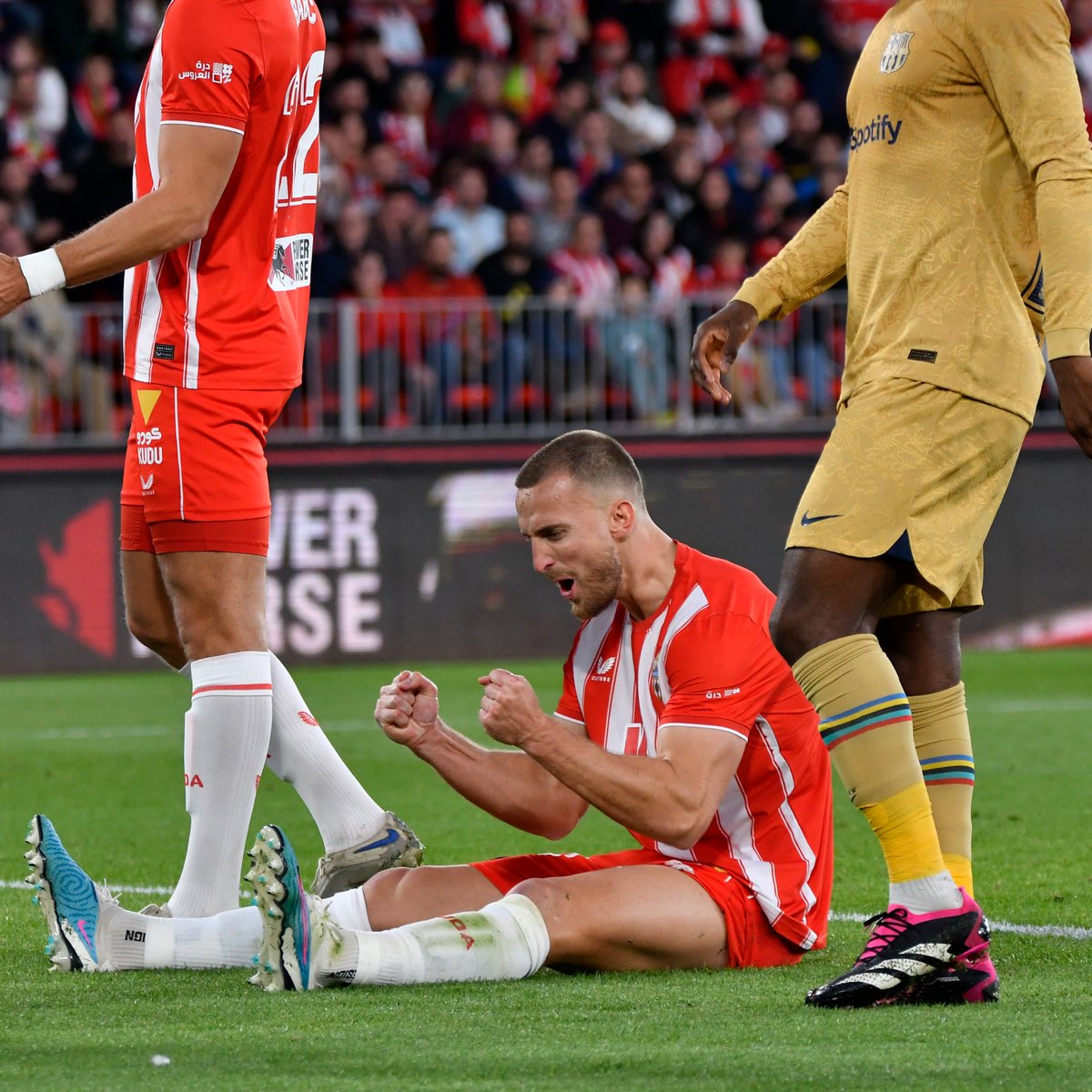 💪🤩 ¡RT si eres de la <a href="/U_D_Almeria/">UD Almería</a> y has celebrado la victoria de tu equipo como Rodrigo Ely!

#AlmeríaBarça | #LaLigaSantander