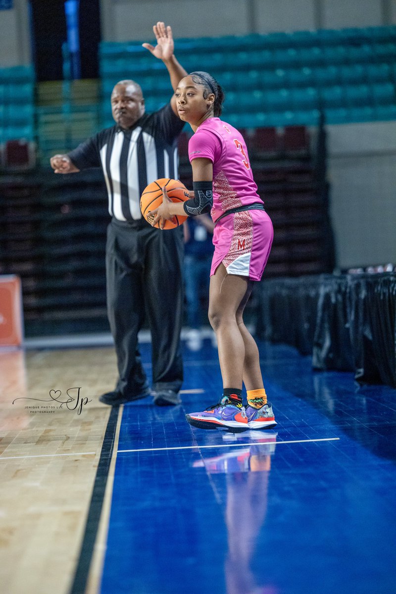 @lvhs_gators  @MilitaryMagnetE 
@SCHSL  @PrepHoopsSC 
💜🤍💙🤍💜🤍💙💜🤍💜💙🤍
📸💯🏀📸💯🏀‼️😍
lake View vs MMA
MMA advance to state finals