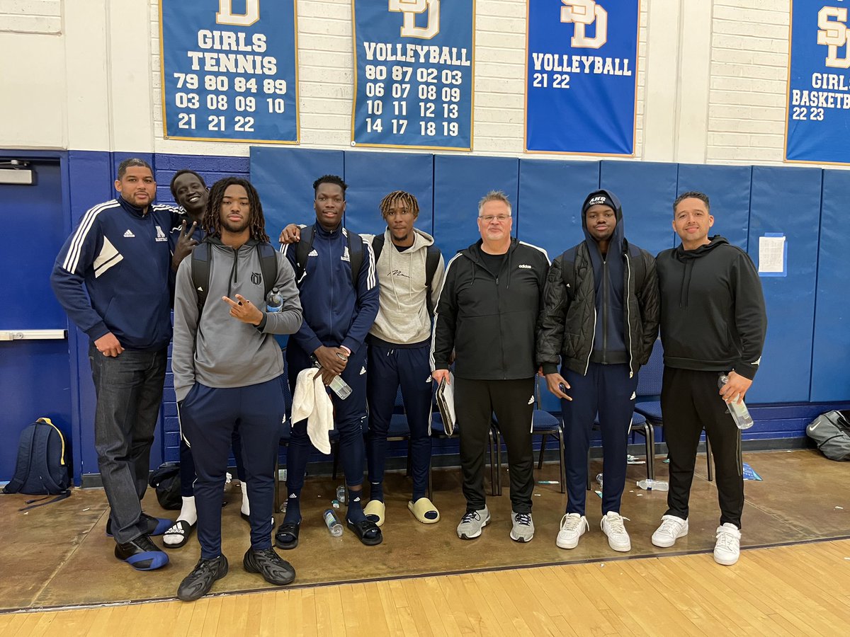 Aquinas Boys Basketball tweet media