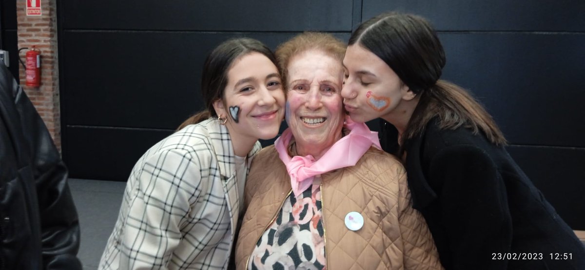 ecjvillafranca's tweet image. I ENCUENTRO INTERGENERACIONAL  IN-VISIBLES. Un nuevo grupo participando en este proyecto tan bonito y enriquecedor para todos y todas. Una mañana cargada de risas y emociones, compartiendo aprendizajes. Conectando edades para hacer una sociedad más justa, inclusiva y solidaria