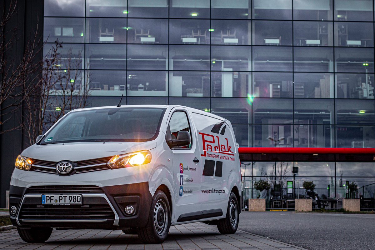 Express? Können wir! Ab sofort bieten wir euch Eiltransporte, Kurier- und Sonderfahrten an. Schnell, flexibel und sicher. Ein Transporter für jeden Einsatz.