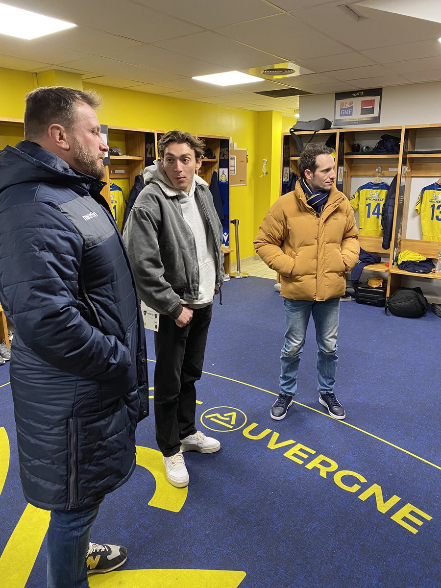 ASM Rugby (@asmofficiel) on Twitter photo Le Recordman du monde du saut à la perche <a href="/mondohoss600/">Mondo Duplantis</a> est avec nous ce soir 😊 après avoir battu son propre record hier au <a href="/AllStarPerche/">All Star Perche by SCC</a>
| 6.22m |
En compagnie de <a href="/airlavillenie/">Renaud LAVILLENIE OLY</a> 💛💙 Aurelien Rougerie et Elvis Vermeulen Le Recordman du monde du saut à la perche <a href="/mondohoss600/">Mondo Duplantis</a> est avec nous ce soir 😊 après avoir battu son propre record hier au <a href="/AllStarPerche/">All Star Perche by SCC</a>
| 6.22m |
En compagnie de <a href="/airlavillenie/">Renaud LAVILLENIE OLY</a> 💛💙 Aurelien Rougerie et Elvis Vermeulen