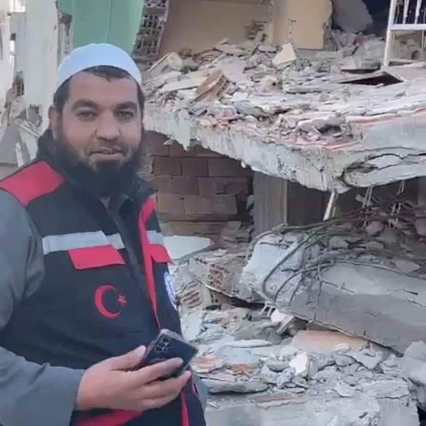 islamasalya88's tweet photo. işgalcilerin Filistin Nablus şehrine az önce yaptığı saldırılar sonu "Samih Alaktaş" ismli genç şehit oldu, Samih Filistinden deprem bölgesine gelen gönüllü ekibin içinde yer alıyordu.. https://t.co/noKWFtAsKn