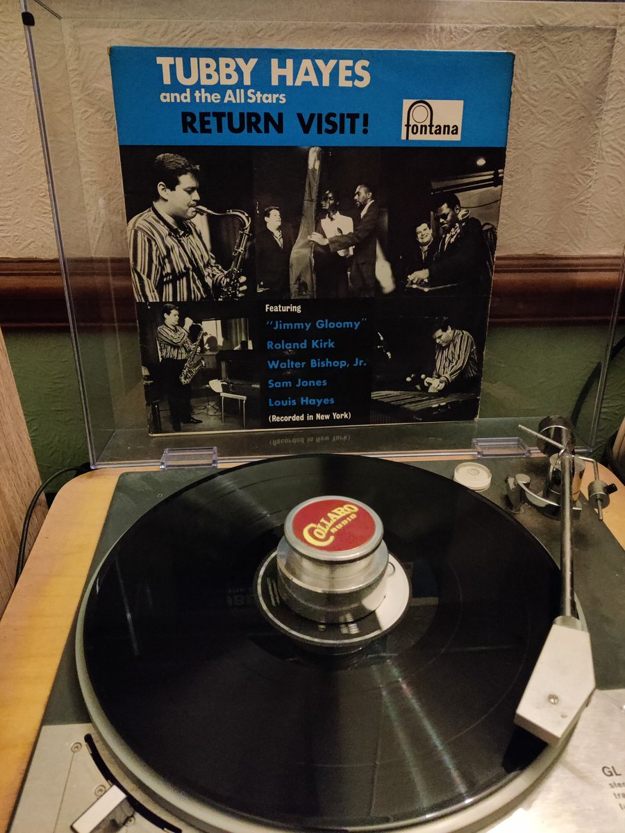 ChrisArtist82's tweet photo. The local record shop got some cracking jazz LPs in last year. I was delighted to take this off their hands! #NowPlaying https://t.co/26gtBlEZ7C