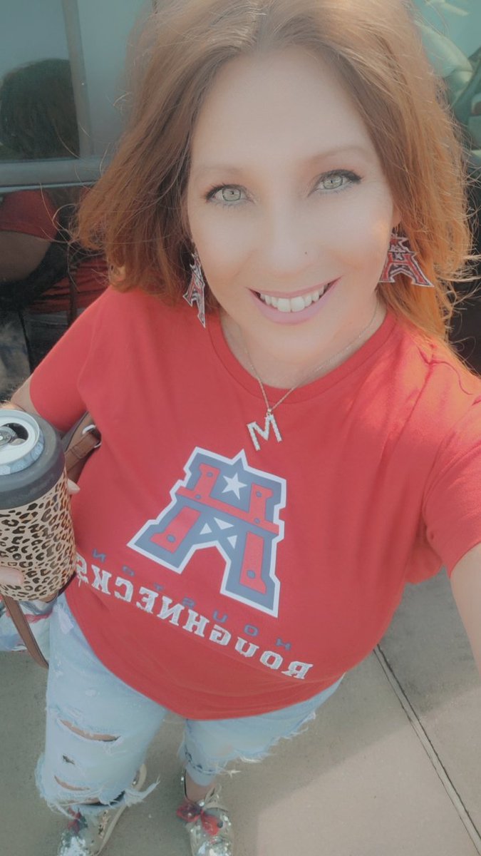 FayeMginger's tweet image. Ready for some ROUGHnecks!! #GameDay @XFLRoughnecks #redismycolor #redheads 🏈❤️🏈