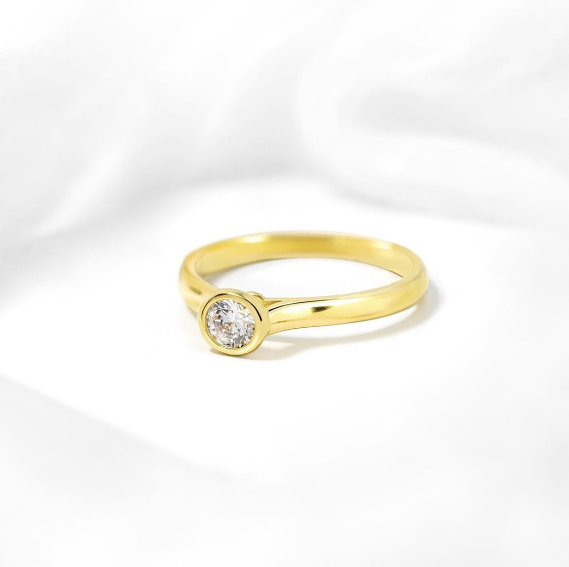 Anillo de compromiso de <a href="/Argyor_ES/">Argyor</a> para una declaración de amor de ensueño🤍