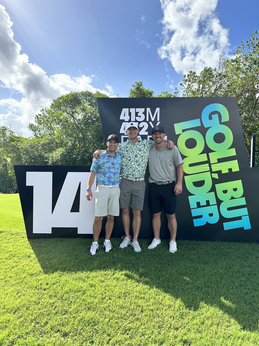 brady_enship's tweet photo. 📍 Mayakoba https://t.co/ZcBAkzAf5J